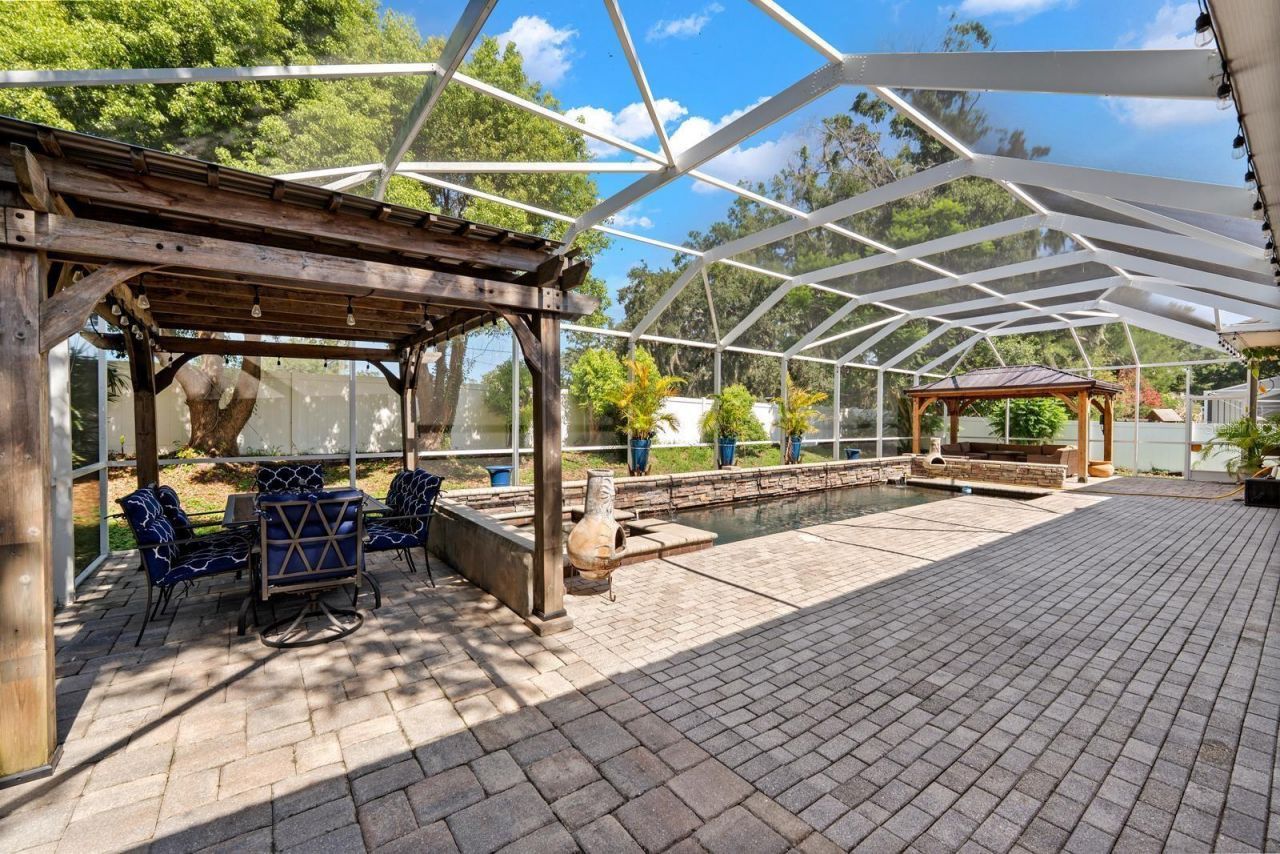 2305 Valrico Forest Drive, Valrico, FL 33594 Photo