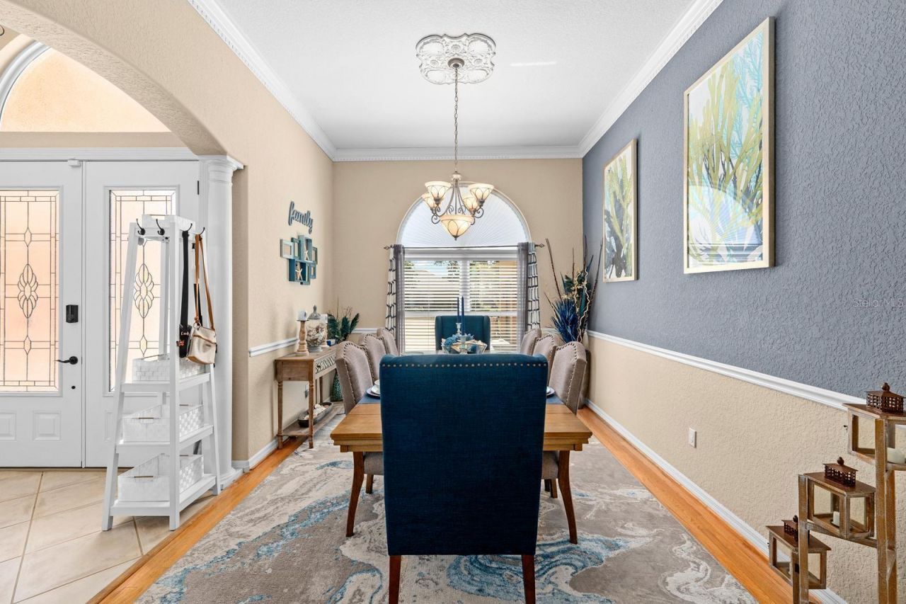 2305 Valrico Forest Drive, Valrico, FL 33594 Photo