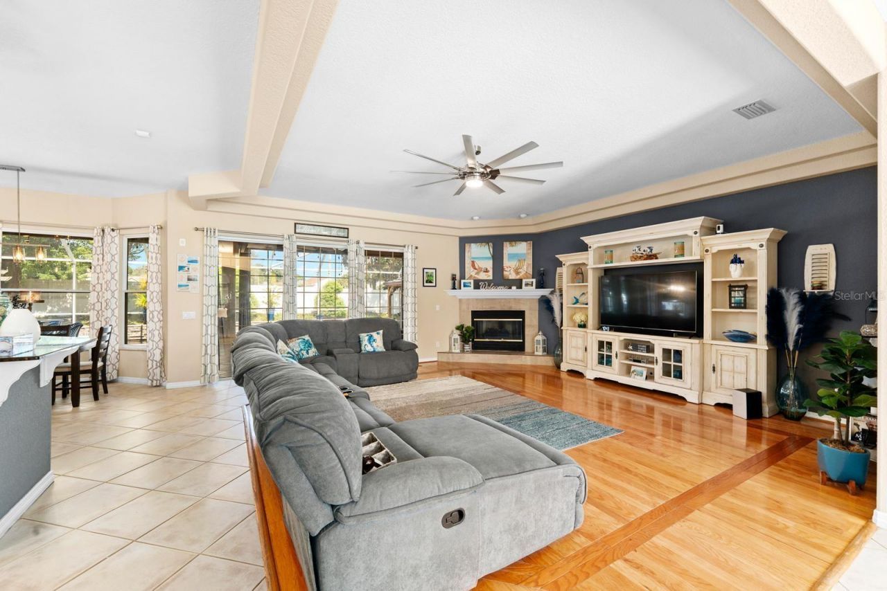 2305 Valrico Forest Drive, Valrico, FL 33594 Photo