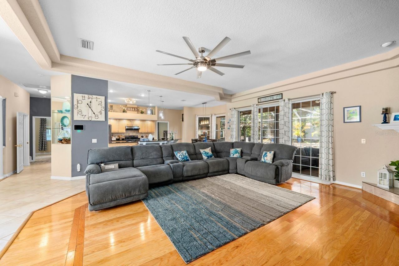 2305 Valrico Forest Drive, Valrico, FL 33594 Photo