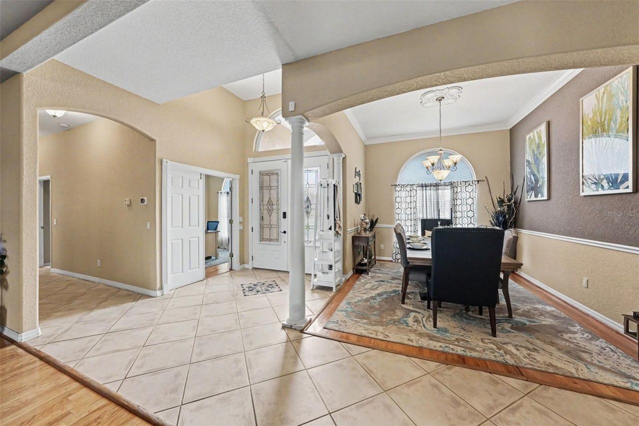 2305 Valrico Forest Drive, Valrico, FL 33594 Photo