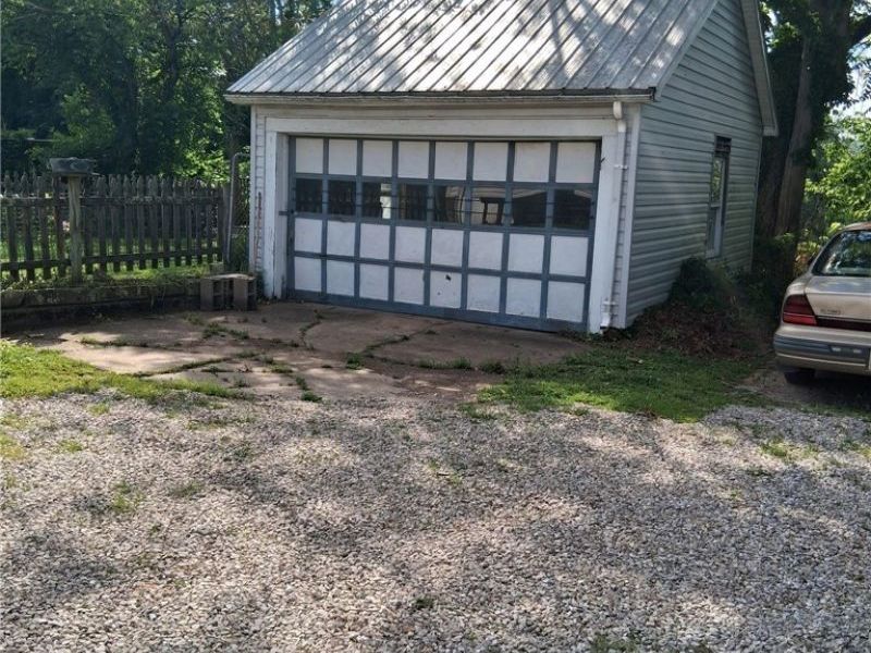 329 Muskingum Drive, Marietta, OH 45750 Photo 2