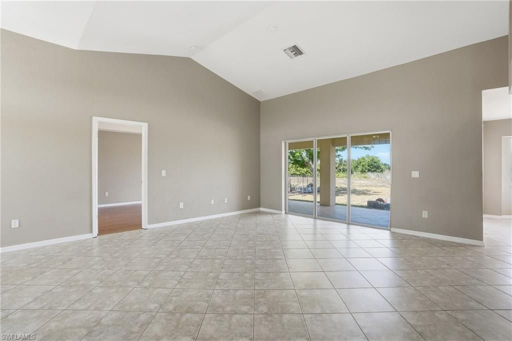 1011 Chadbourne Ave, Lehigh Acres, FL 33971 Photo