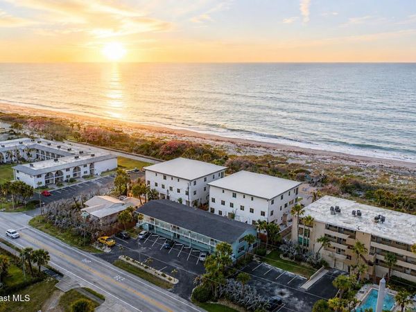 1011 S Miramar Avenue , Unit Unt6, Indialantic, FL 32903