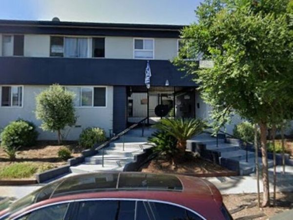 4800 August Street, Unit 11, Los Angeles, CA 90008