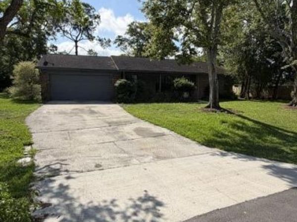 2375 KIRKWALL Street, Orange Park, FL 32065