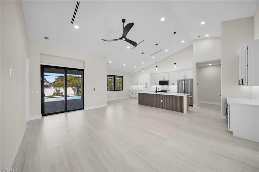 3532 Country Club Blvd , Cape Coral, FL 33904 Photo