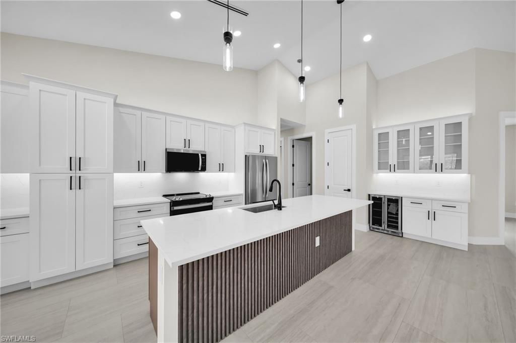 3532 Country Club Blvd , Cape Coral, FL 33904 Photo