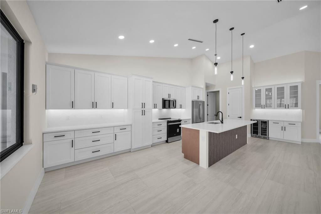 3532 Country Club Blvd , Cape Coral, FL 33904 Photo