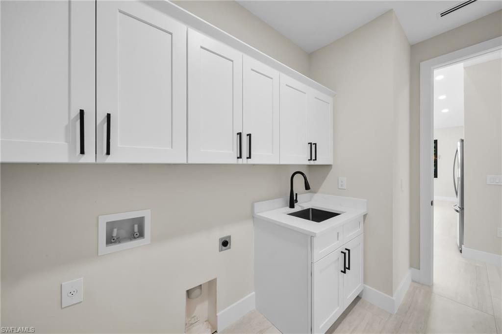3532 Country Club Blvd , Cape Coral, FL 33904 Photo