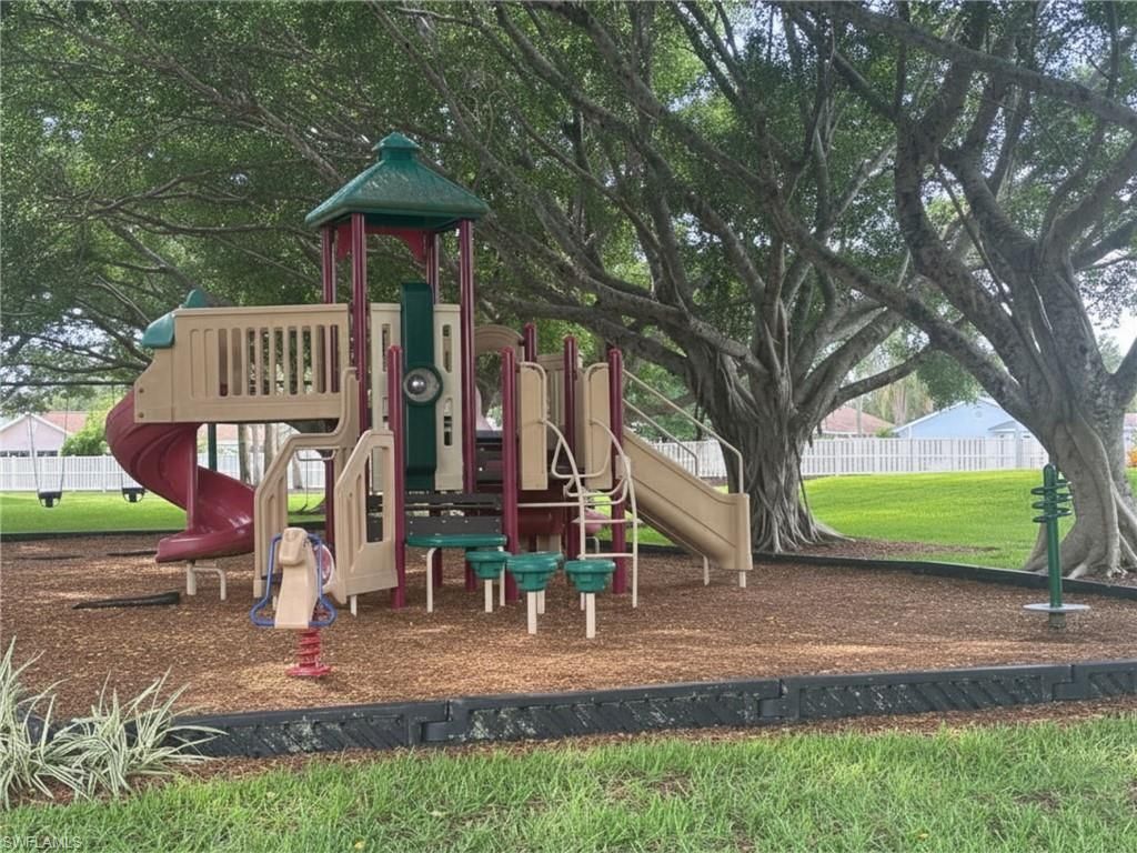15091 Lakeside View Dr, Unit 1604, Fort Myers, FL 33919 Photo