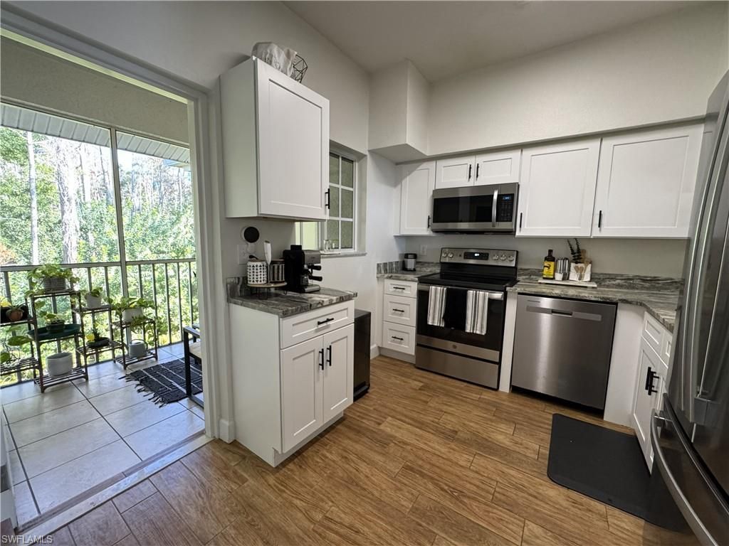 8423 Bernwood Cove Loop , Unit 410, Fort Myers, FL 33966 Photo