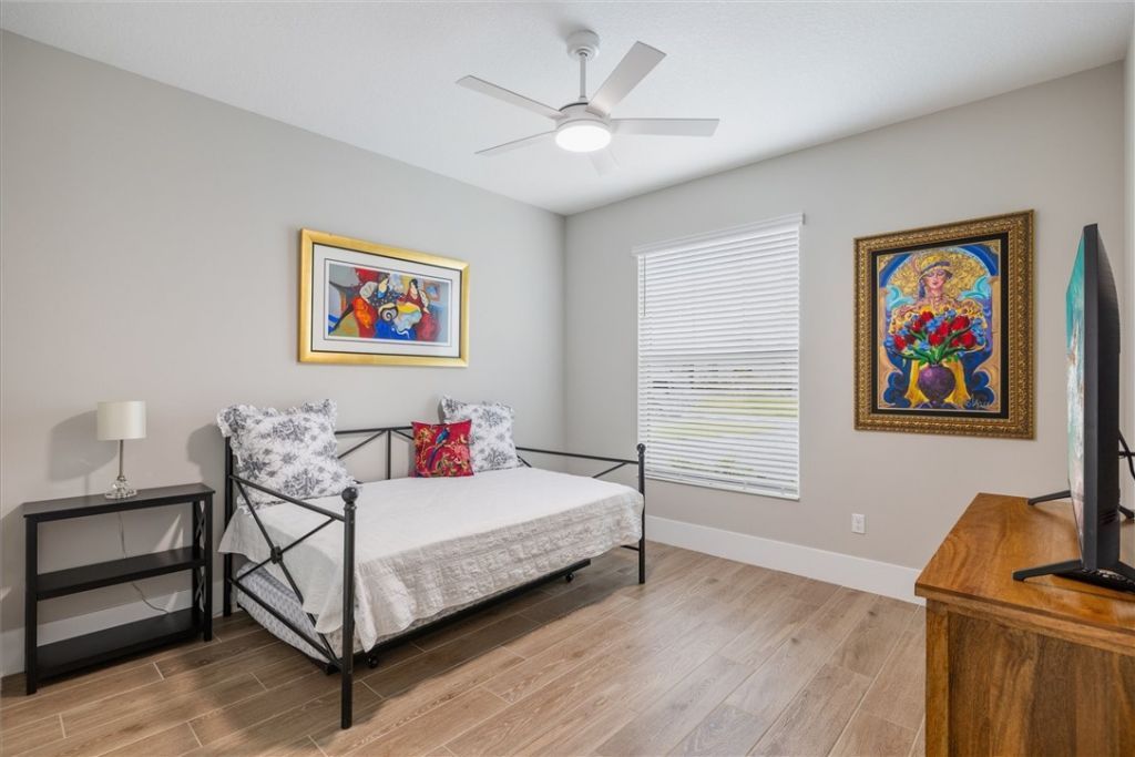 5752 Bent Pine Square , Vero Beach, FL 32967 Photo