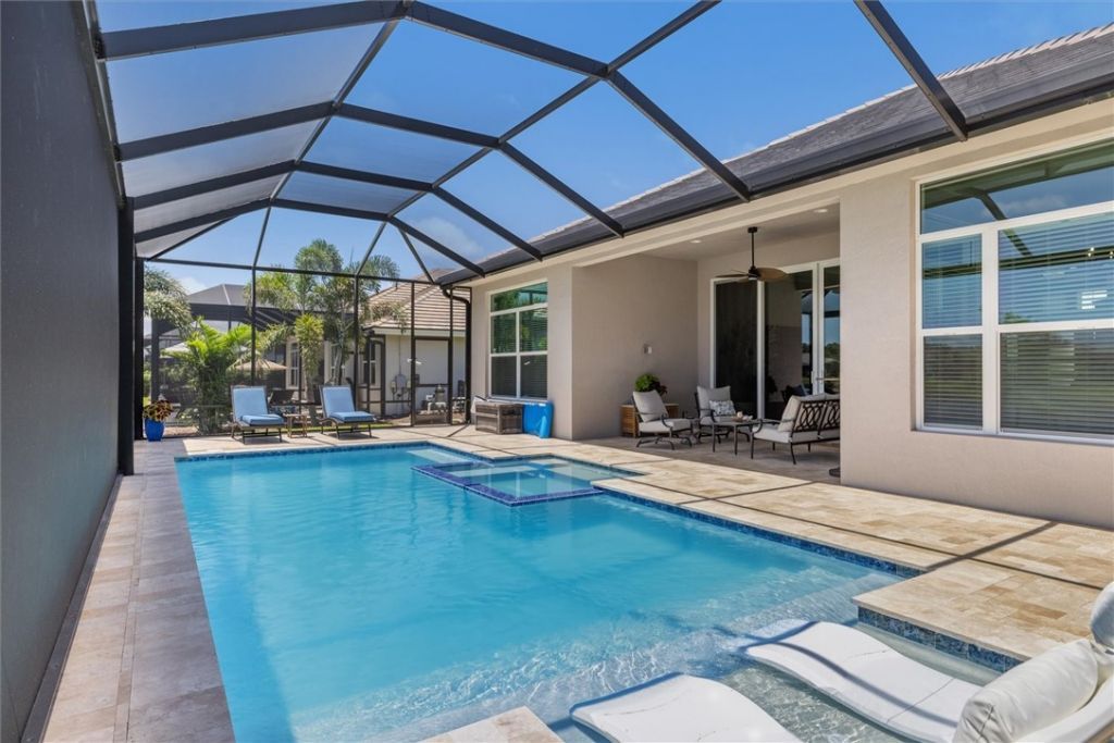 5752 Bent Pine Square , Vero Beach, FL 32967 Photo