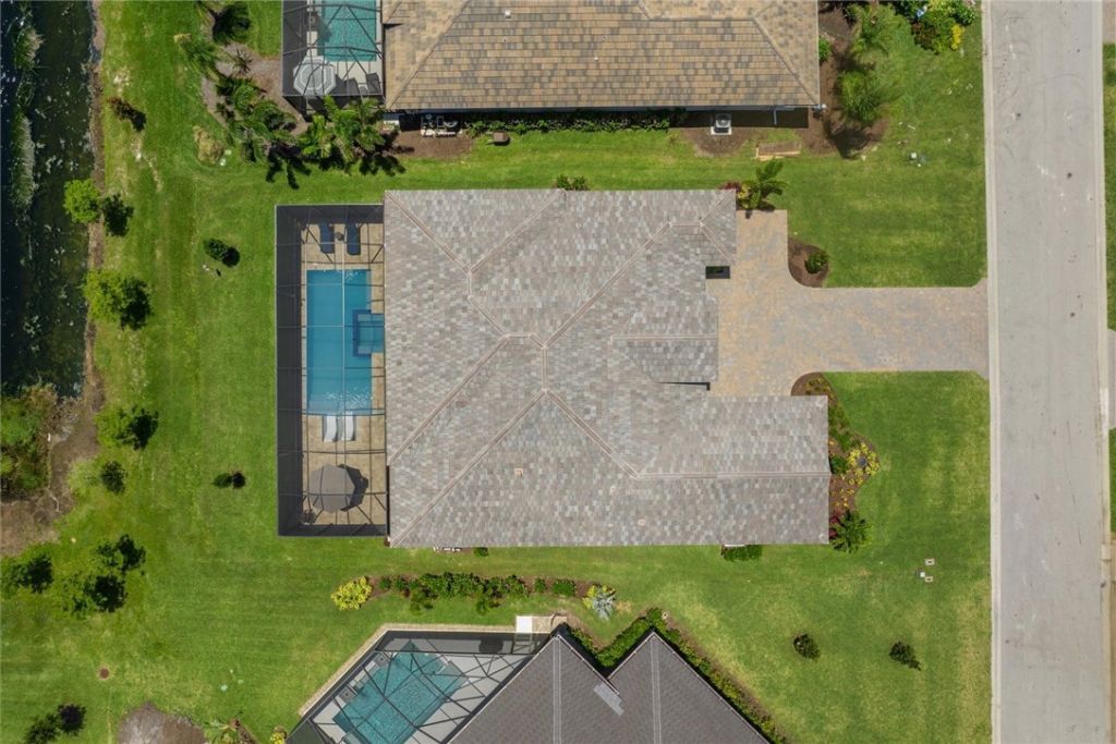 5752 Bent Pine Square , Vero Beach, FL 32967 Photo