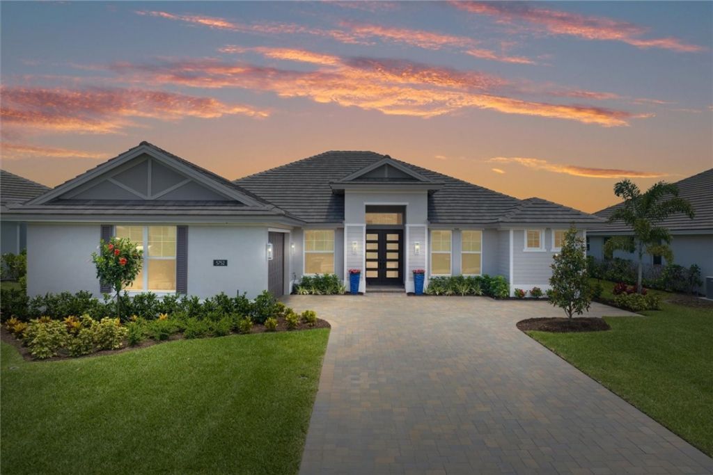 5752 Bent Pine Square , Vero Beach, FL 32967 Photo