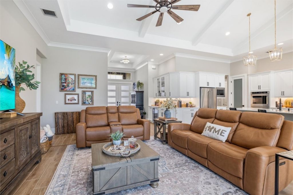 5752 Bent Pine Square , Vero Beach, FL 32967 Photo