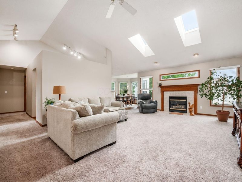 6536 Clay Court W, Canal Winchester, OH 43110 Photo 7