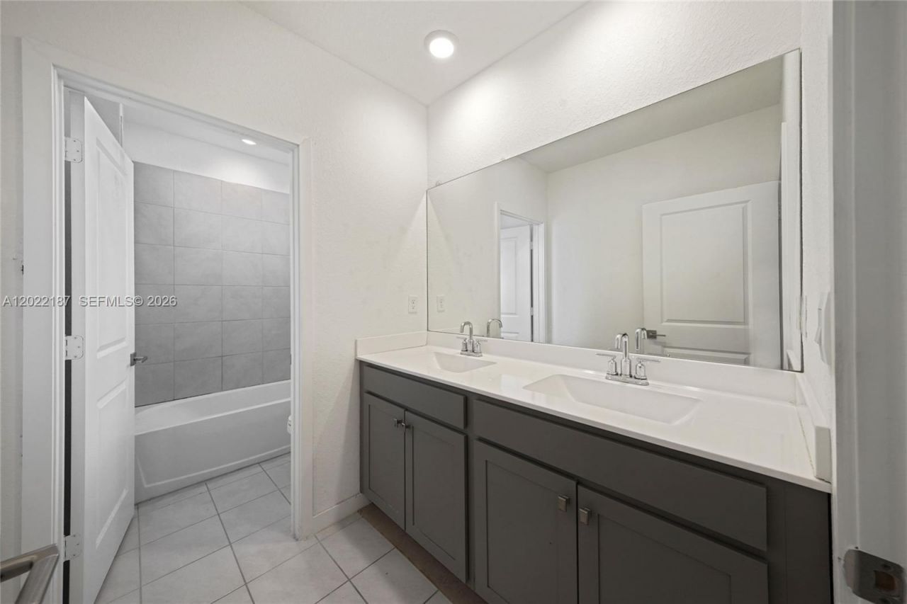 763 SE 17th St , Homestead, FL 33034 Photo