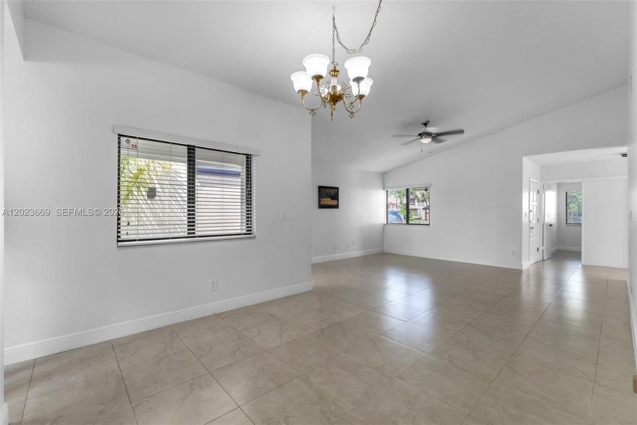 9631 SW 148th Pl, Miami, FL 33196 Photo