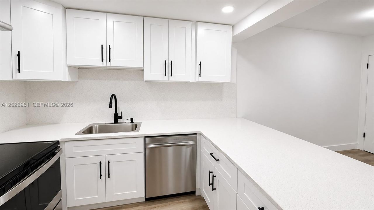 5845 Washington St , Unit 65, Hollywood, FL 33023 Photo