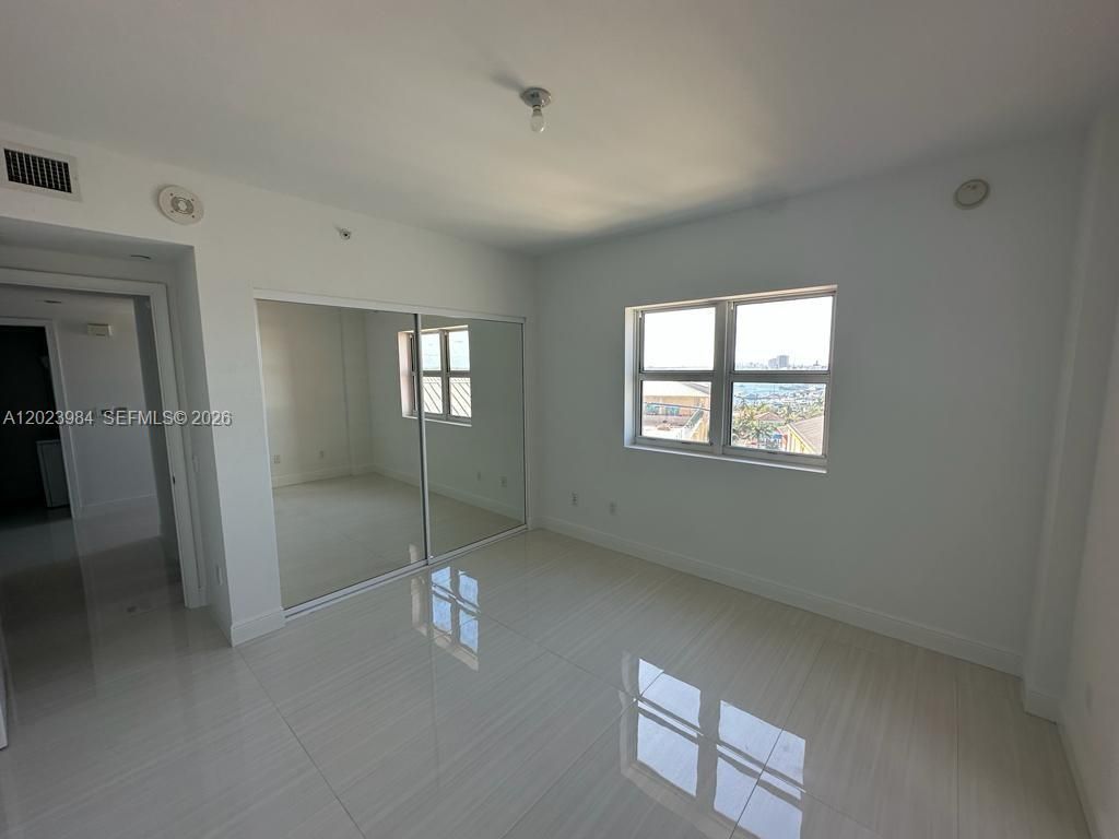 2650 Lake Shore Dr , Unit 1001, Riviera Beach, FL 33404 Photo