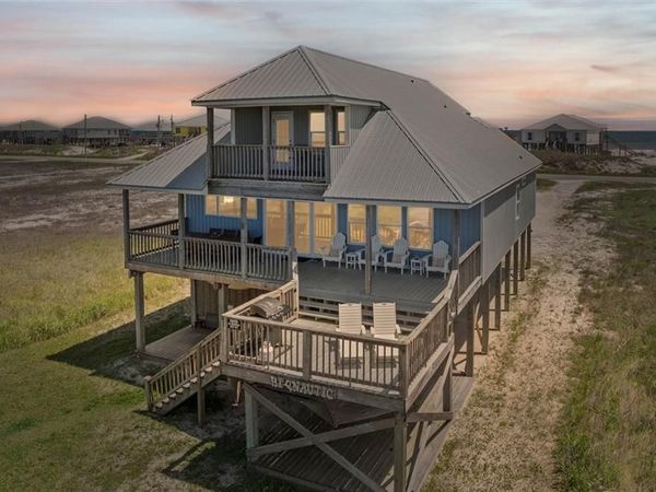 2802 Bienville Boulevard, Dauphin Island, AL 36528