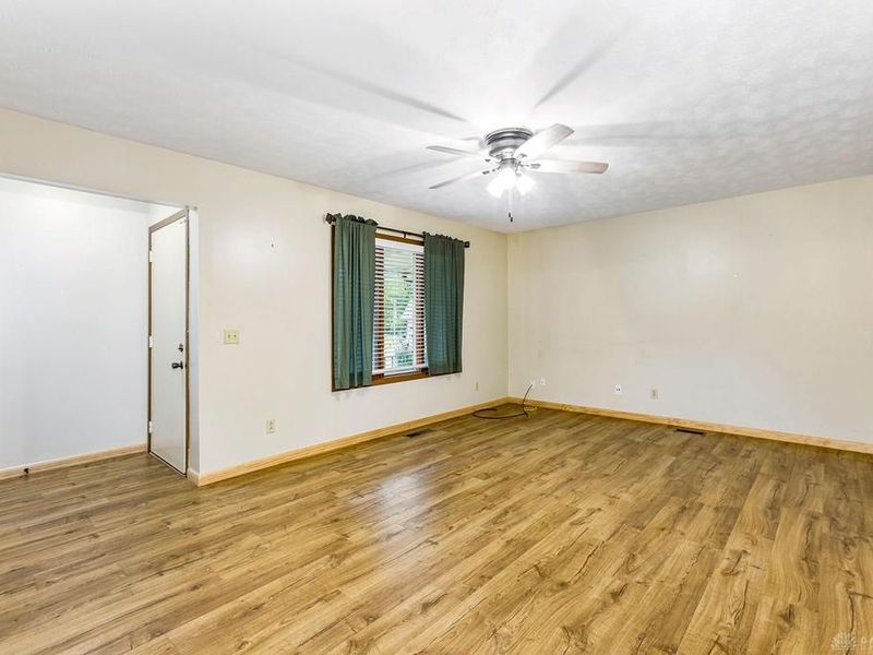 1143 Derby Road, Springfield, OH 45503 Photo 2