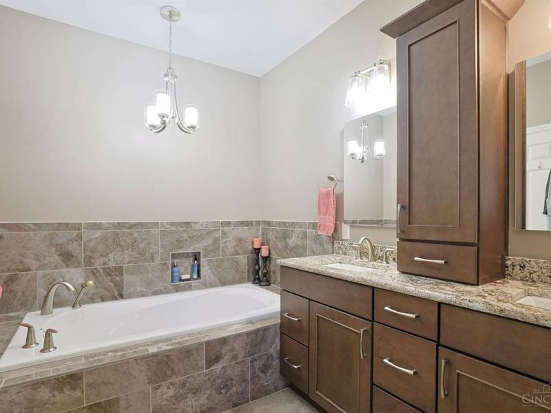 1701 Harmon Drive, Wyoming, OH 45215 Photo 25