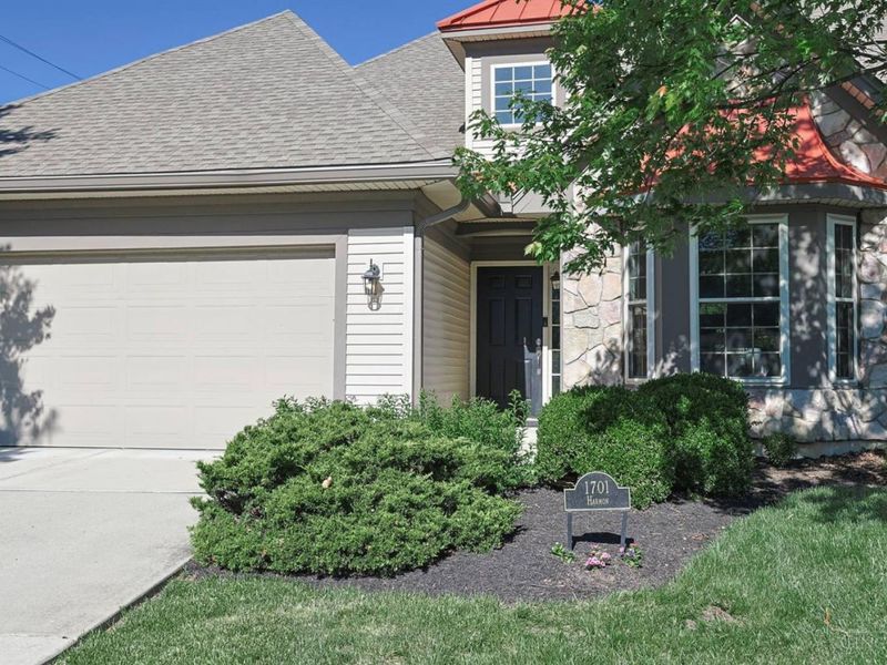 1701 Harmon Drive, Wyoming, OH 45215 Photo 3