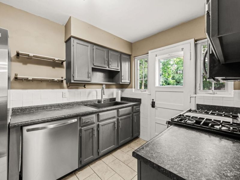 4436 Clifford Rd, Deer Park, OH 45236 Photo 7