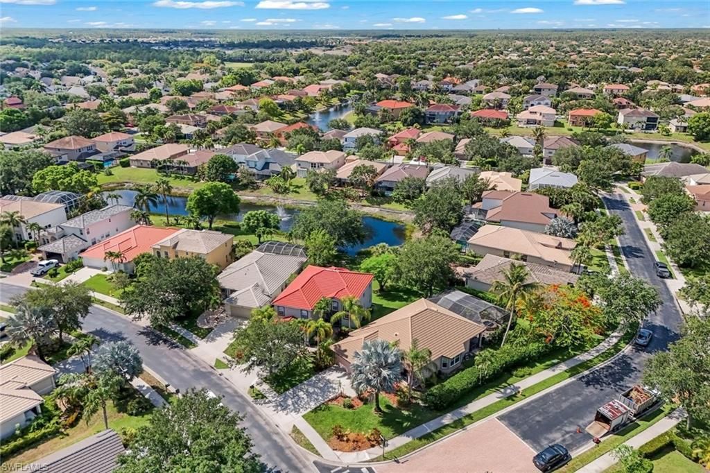 8241 Laurel Lakes Blvd , Naples, FL 34119 Photo