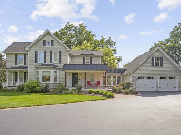 3614 Wolf Road, Oswego, IL 60543