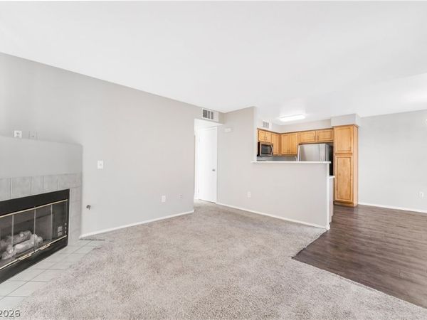 5710 E Tropicana Avenue, Unit 2073, Las Vegas, NV 89122