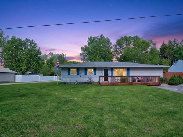 9489 Hyde Road, Clarklake, MI 49234