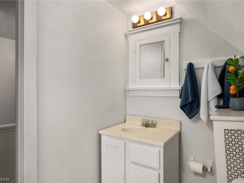 16830 Holbrook Road, Shaker Heights, OH 44120 Photo 30