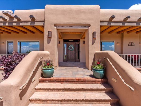 1035 Sierra Del Norte , Santa Fe, NM 87501