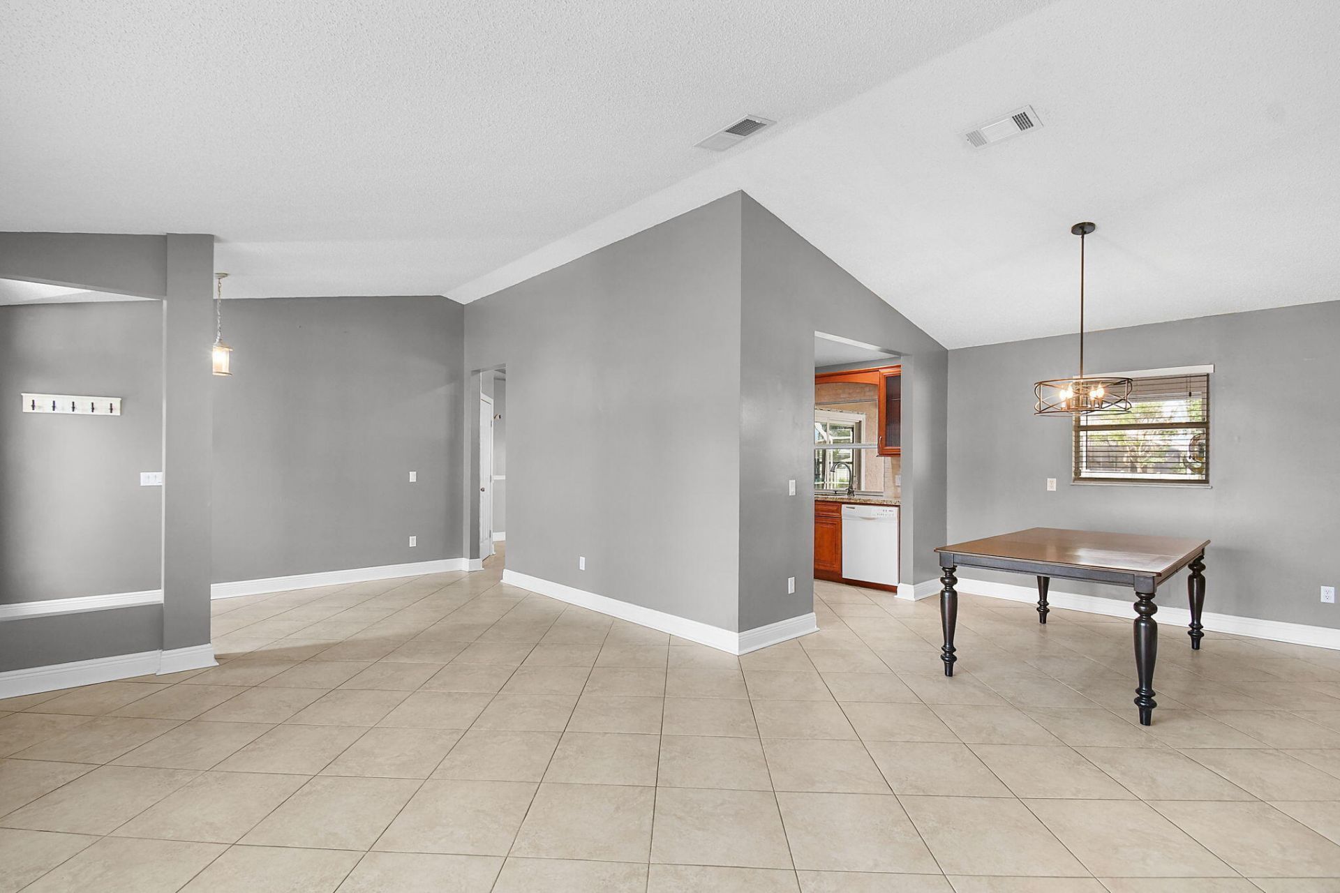 3087 SE Galt Circle, Port Saint Lucie, FL 34984 Photo