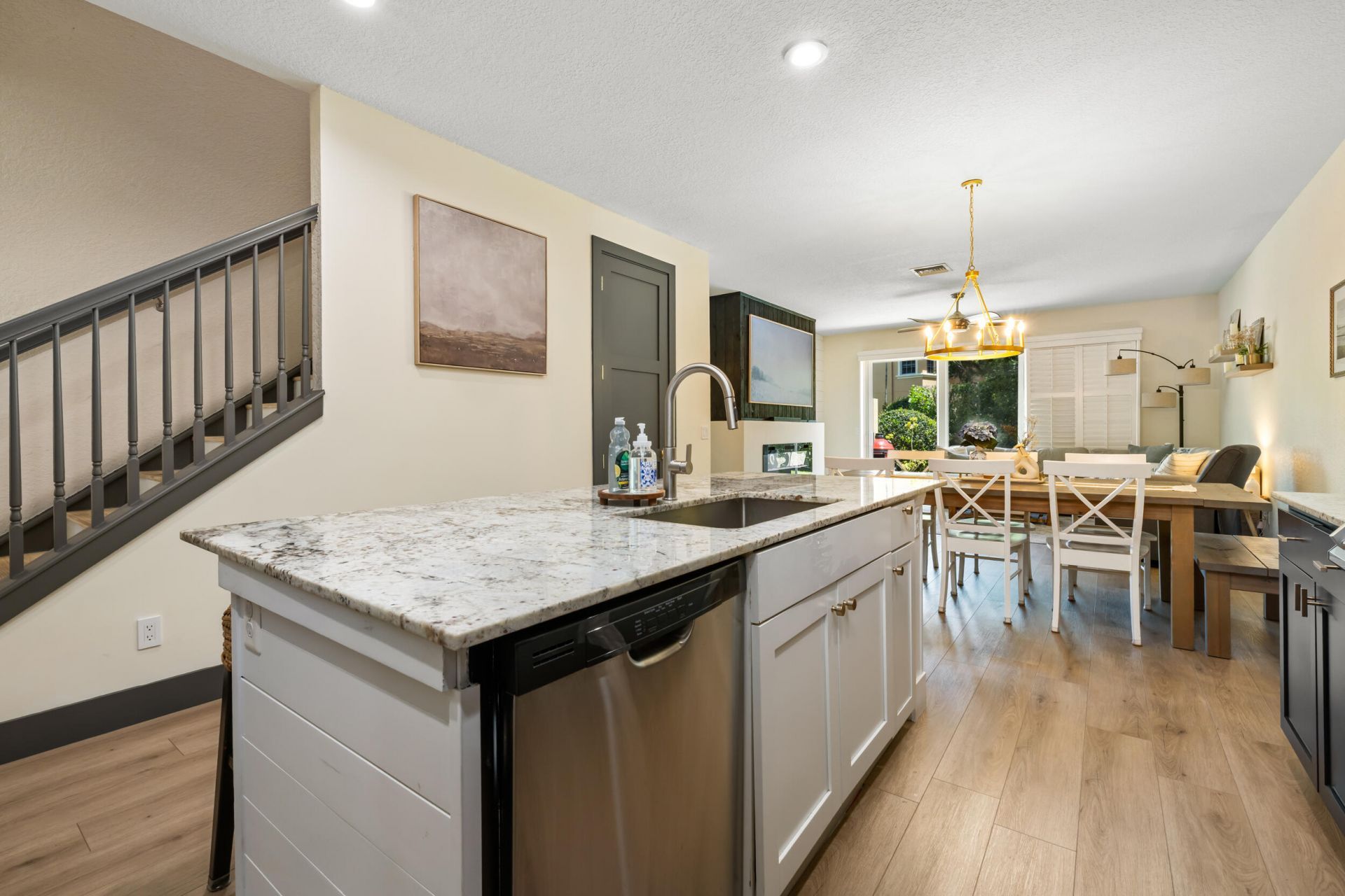 680 SW Glen Crest Way, Stuart, FL 34997 Photo