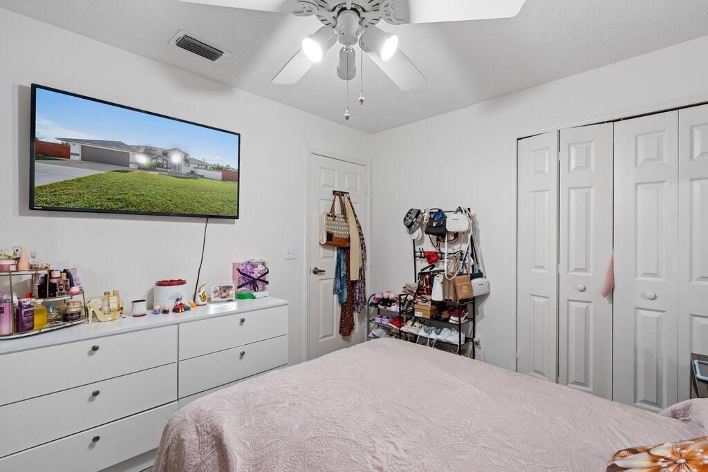 434 SW Jeanne Avenue, Port Saint Lucie, FL 34953 Photo