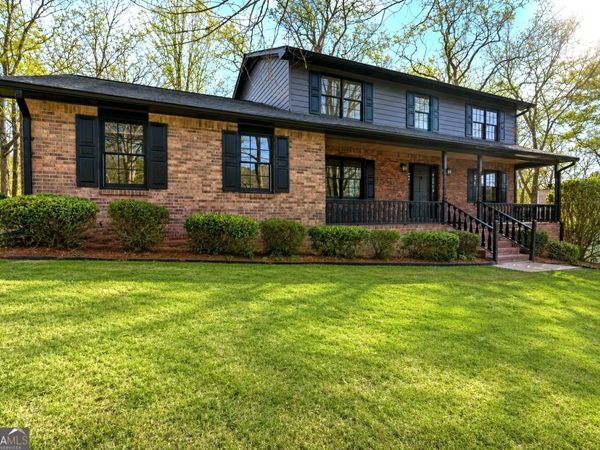 4566 Brandon Drive SW, Lilburn, GA 30047