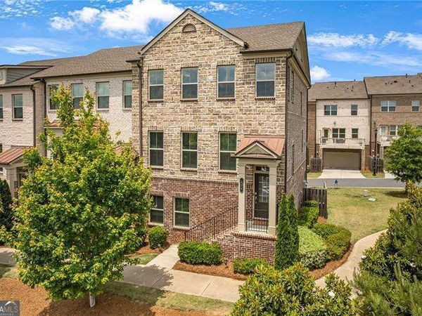 424 Montclair Court, Woodstock, GA 30188