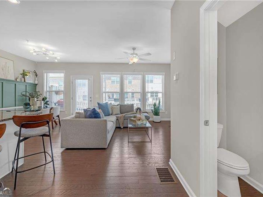 Property Image 11