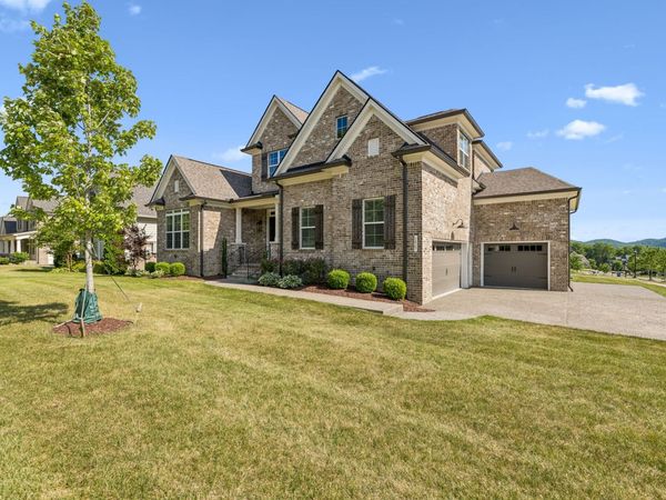 1429 Trumpet Lily Pl, Nolensville, TN 37135