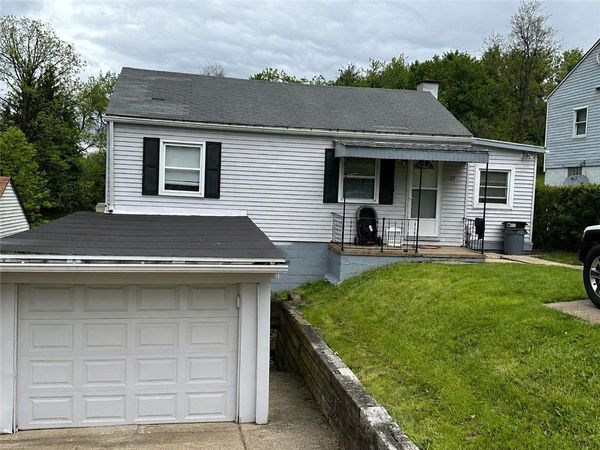 23 Virginia Dr, Mckeesport, PA 15133