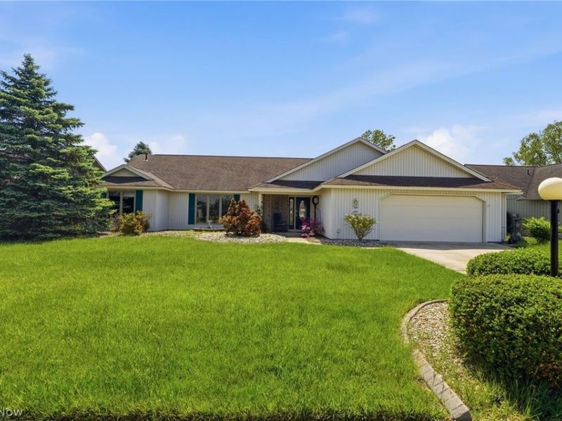 33037 Pebblebrook Drive, North Ridgeville, OH 44039 Photo 1