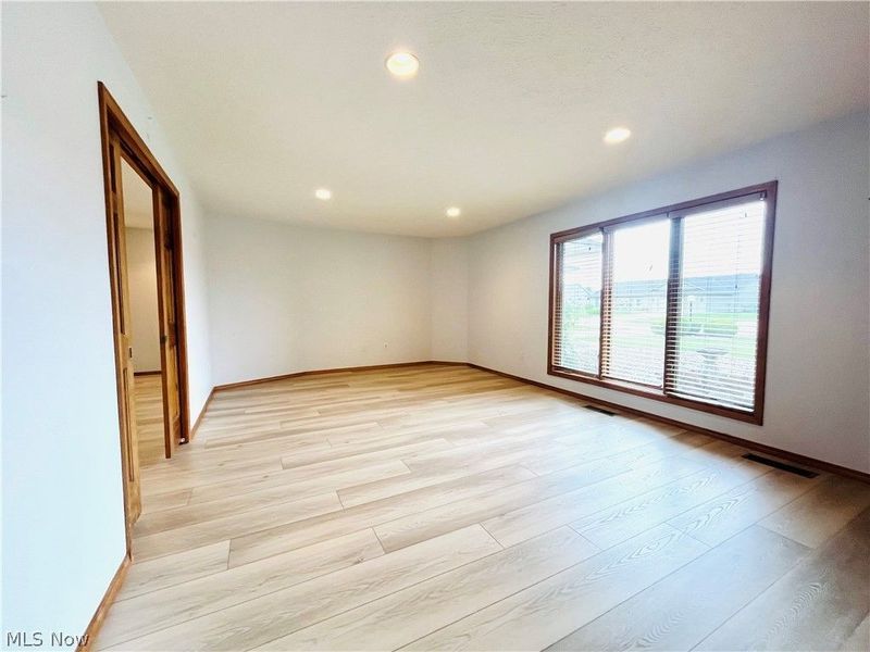 33037 Pebblebrook Drive, North Ridgeville, OH 44039 Photo 17