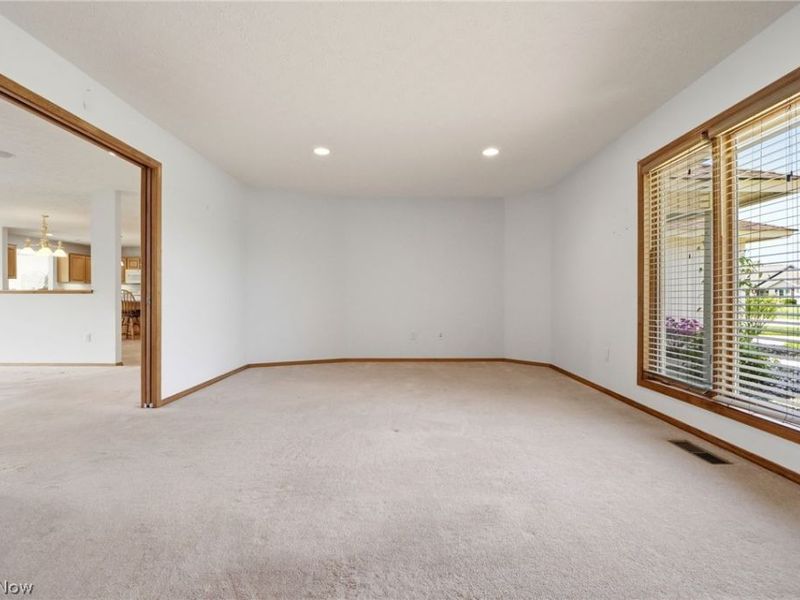 33037 Pebblebrook Drive, North Ridgeville, OH 44039 Photo 20