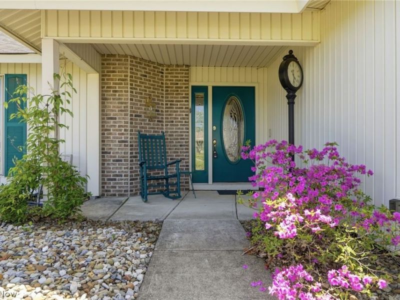 33037 Pebblebrook Drive, North Ridgeville, OH 44039 Photo 3