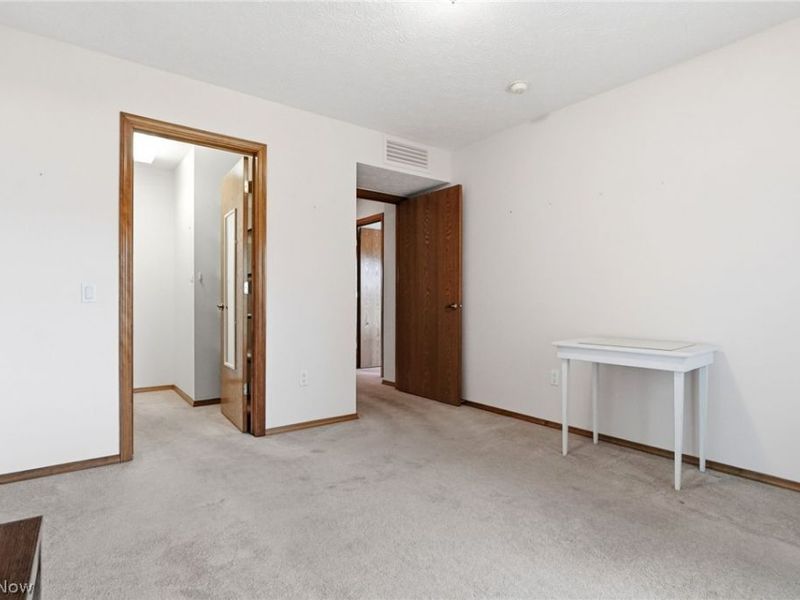 33037 Pebblebrook Drive, North Ridgeville, OH 44039 Photo 32
